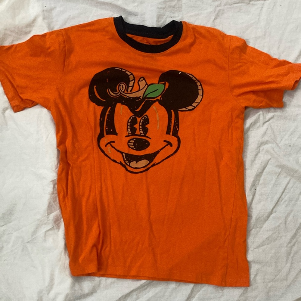 Disney Mickey Mouse Women’s Medium Halloween T-Shirt.  Used.
